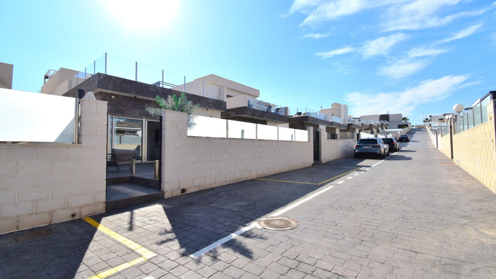 Resale - Freistehende Villa -
Orihuela Costa - Villamartin