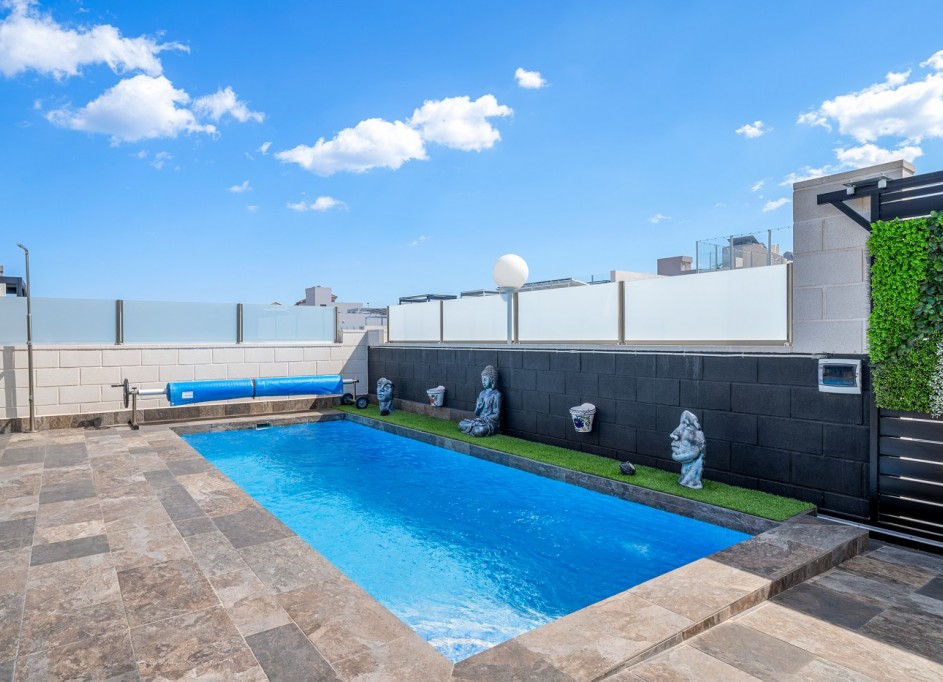 Resale - Freistehende Villa -
Orihuela Costa - Villamartin*