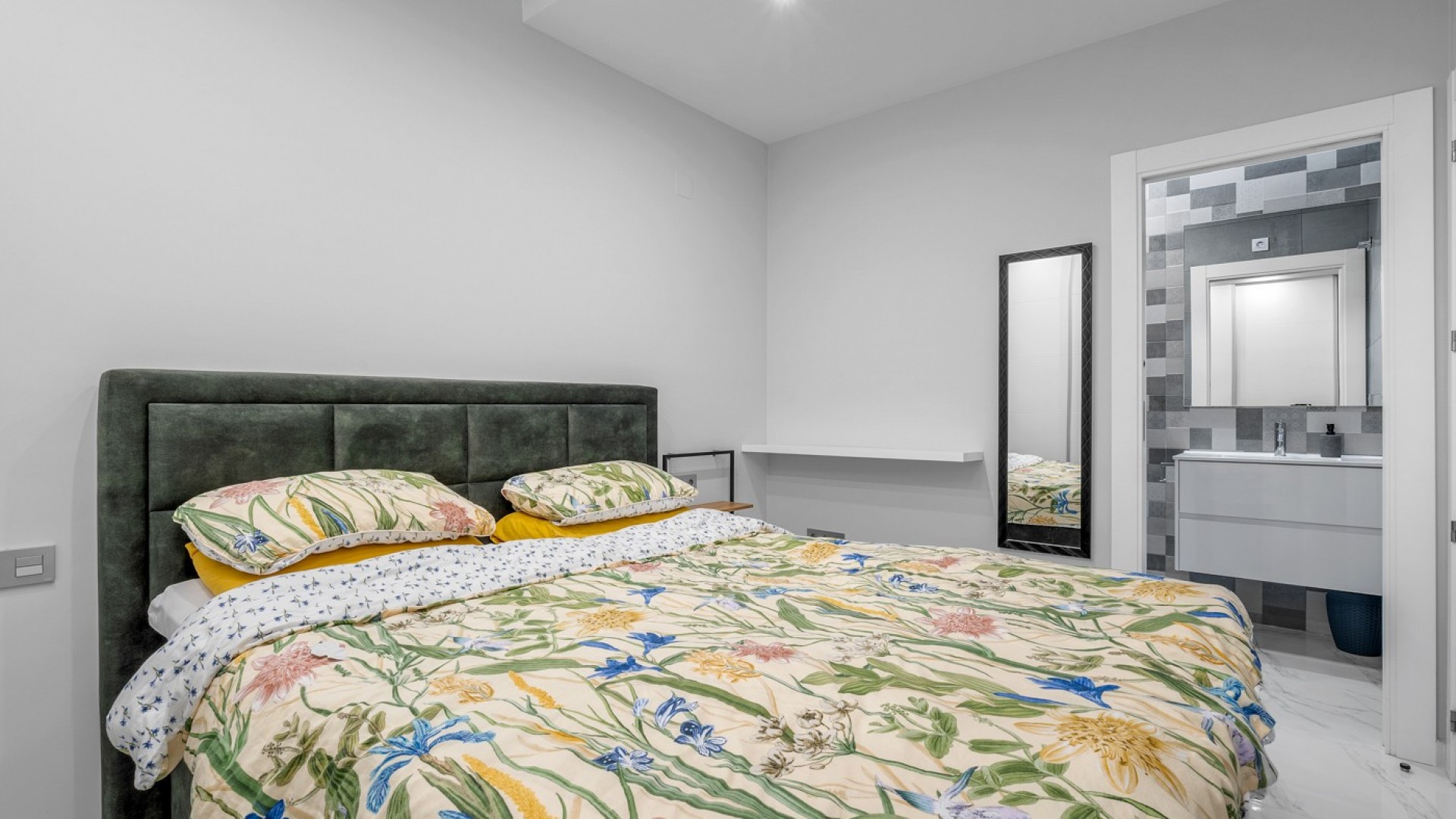 Resale - Freistehende Villa -
Orihuela Costa - Villamartin*