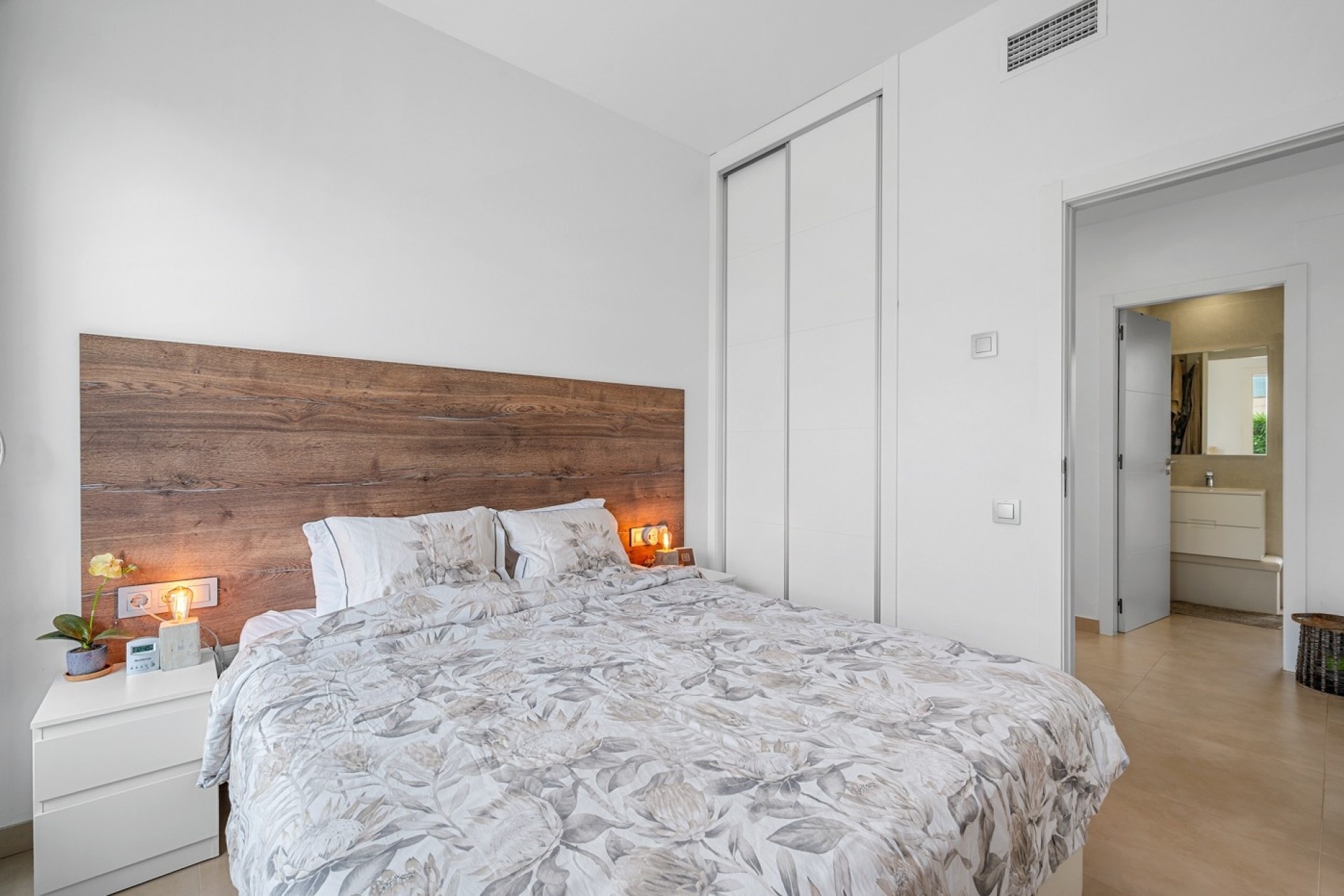 Resale - Freistehende Villa -
Orihuela Costa - Vistabella Golf