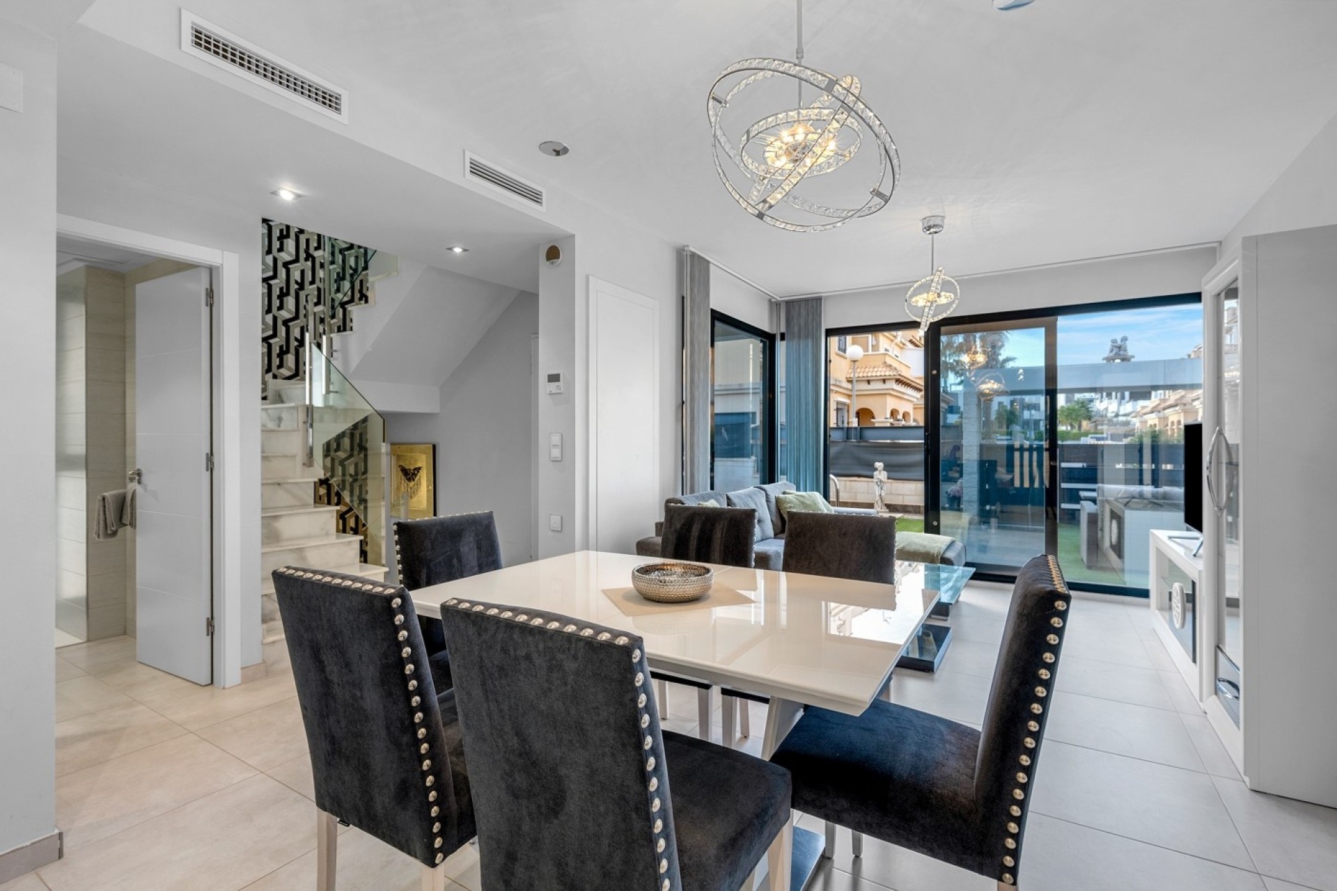 Resale - Freistehende Villa -
Orihuela Costa