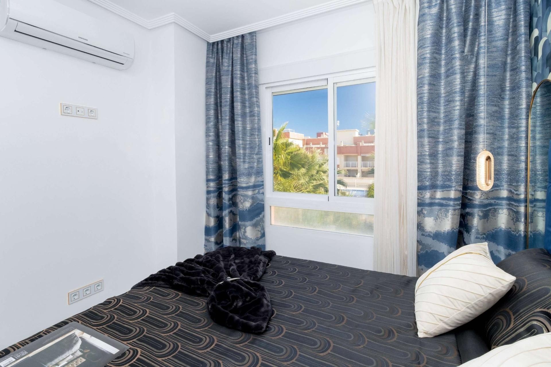 Resale - Freistehende Villa -
Orihuela Costa