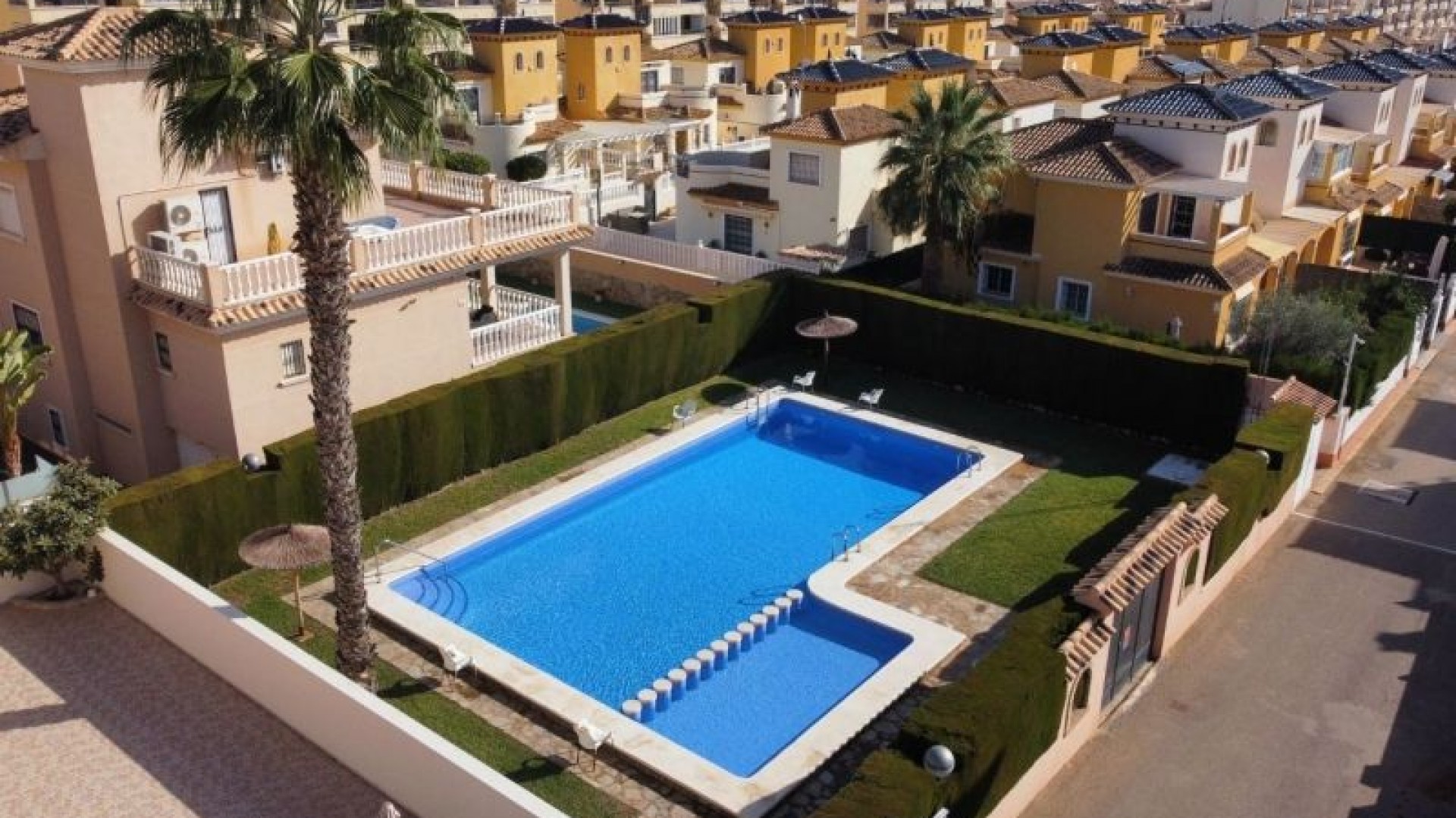 Resale - Freistehende Villa -
Orihuela Costa