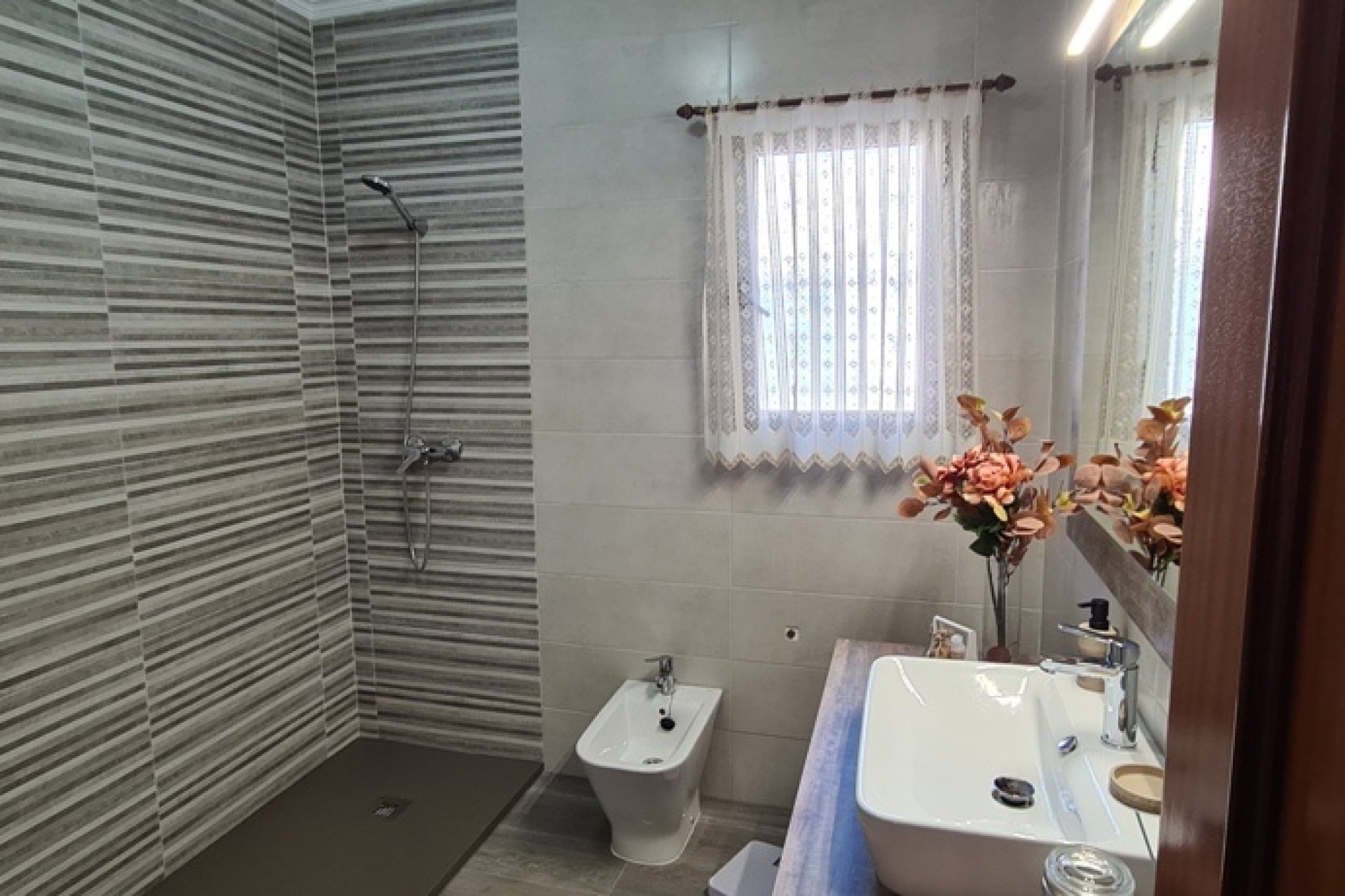 Resale - Freistehende Villa -
Orihuela - La Matanza