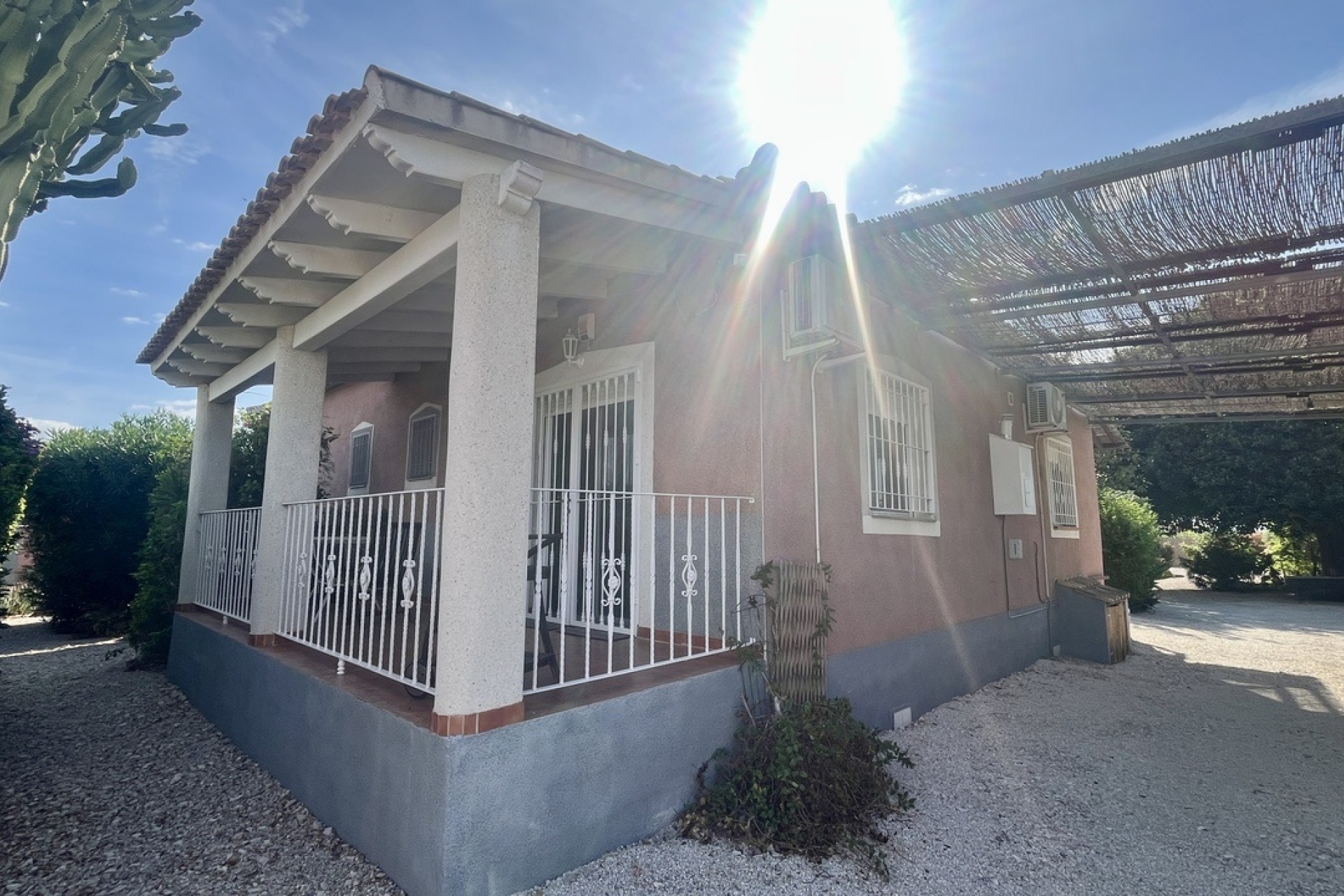 Resale - Freistehende Villa -
Orihuela