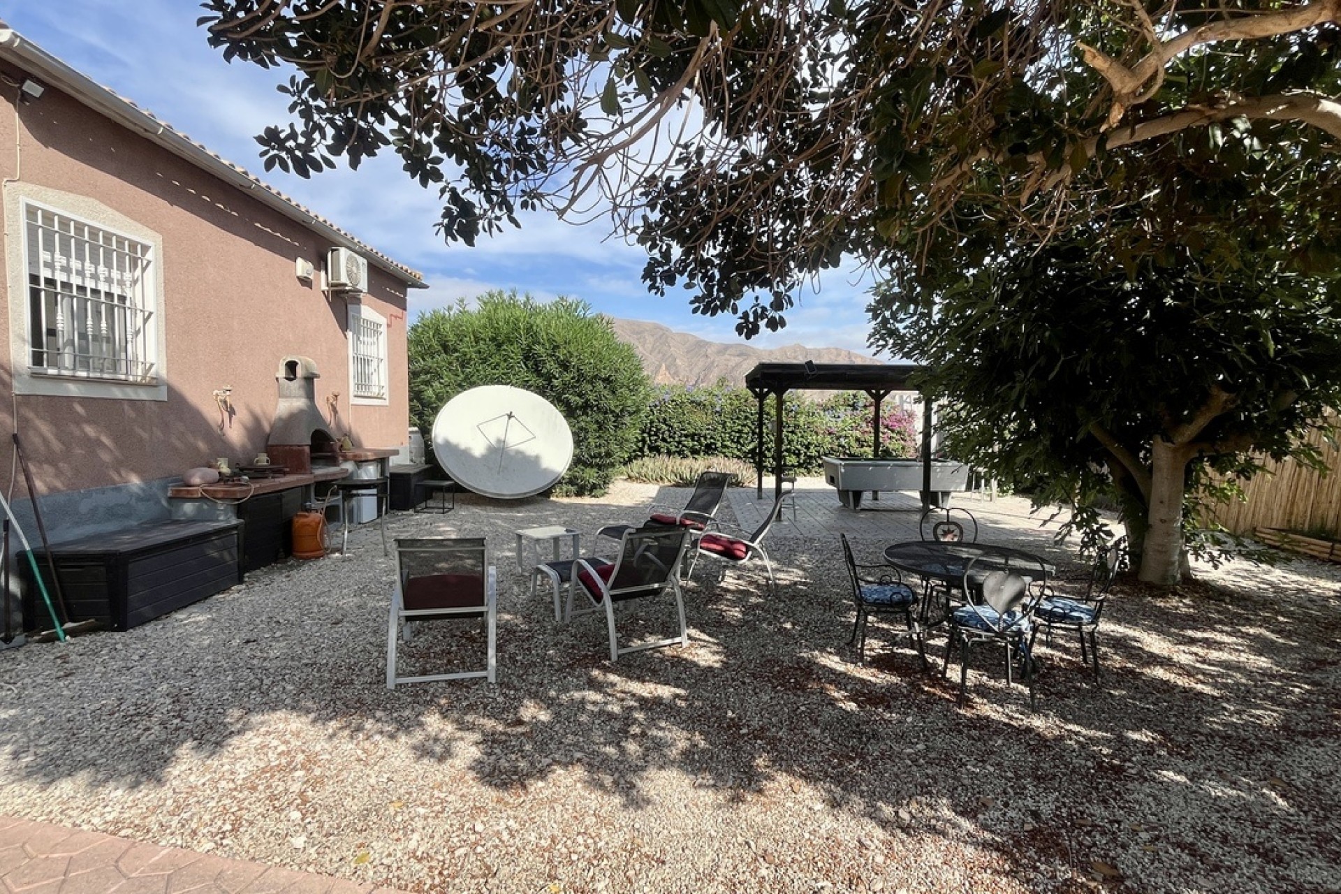 Resale - Freistehende Villa -
Orihuela