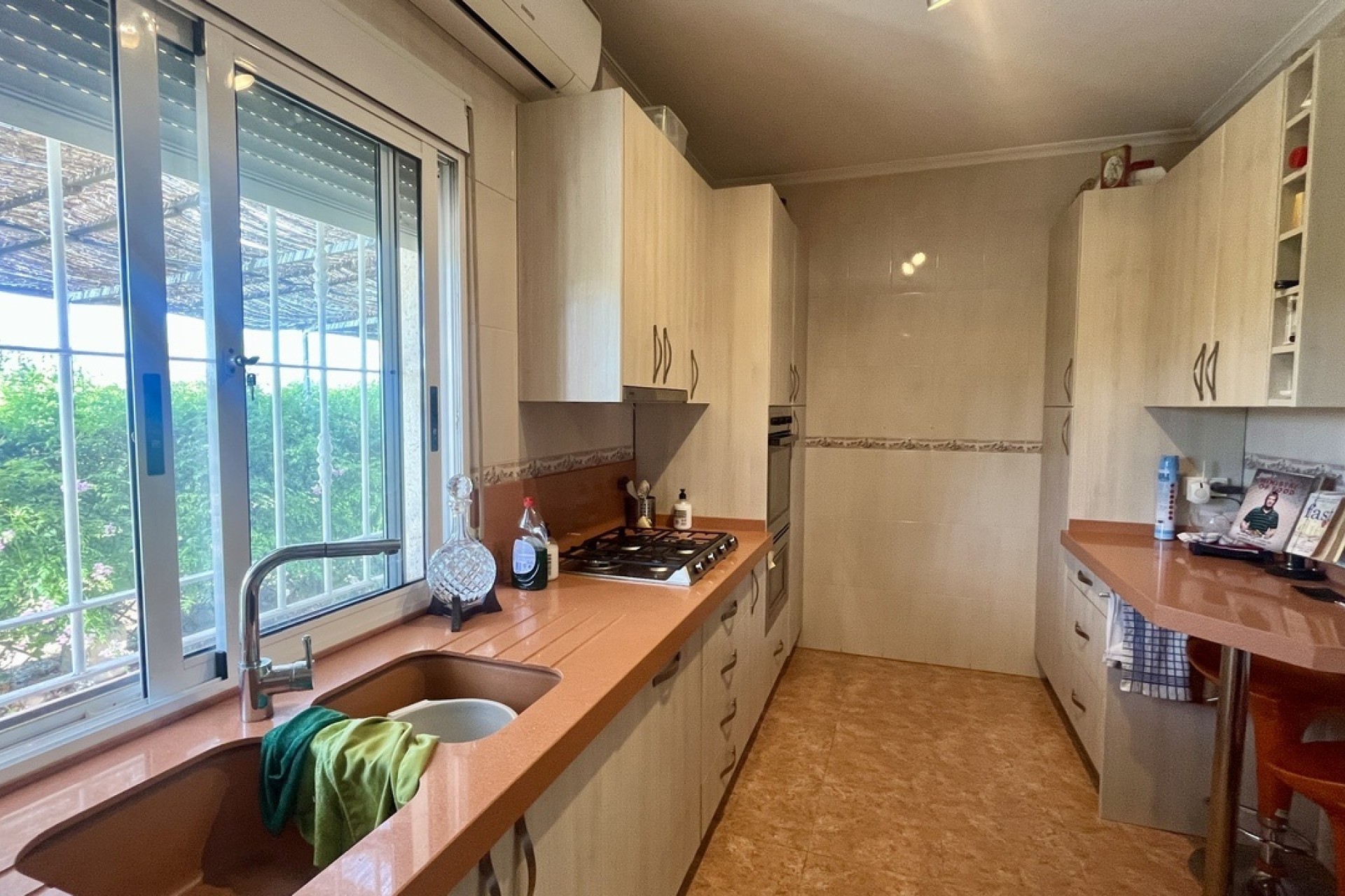 Resale - Freistehende Villa -
Orihuela