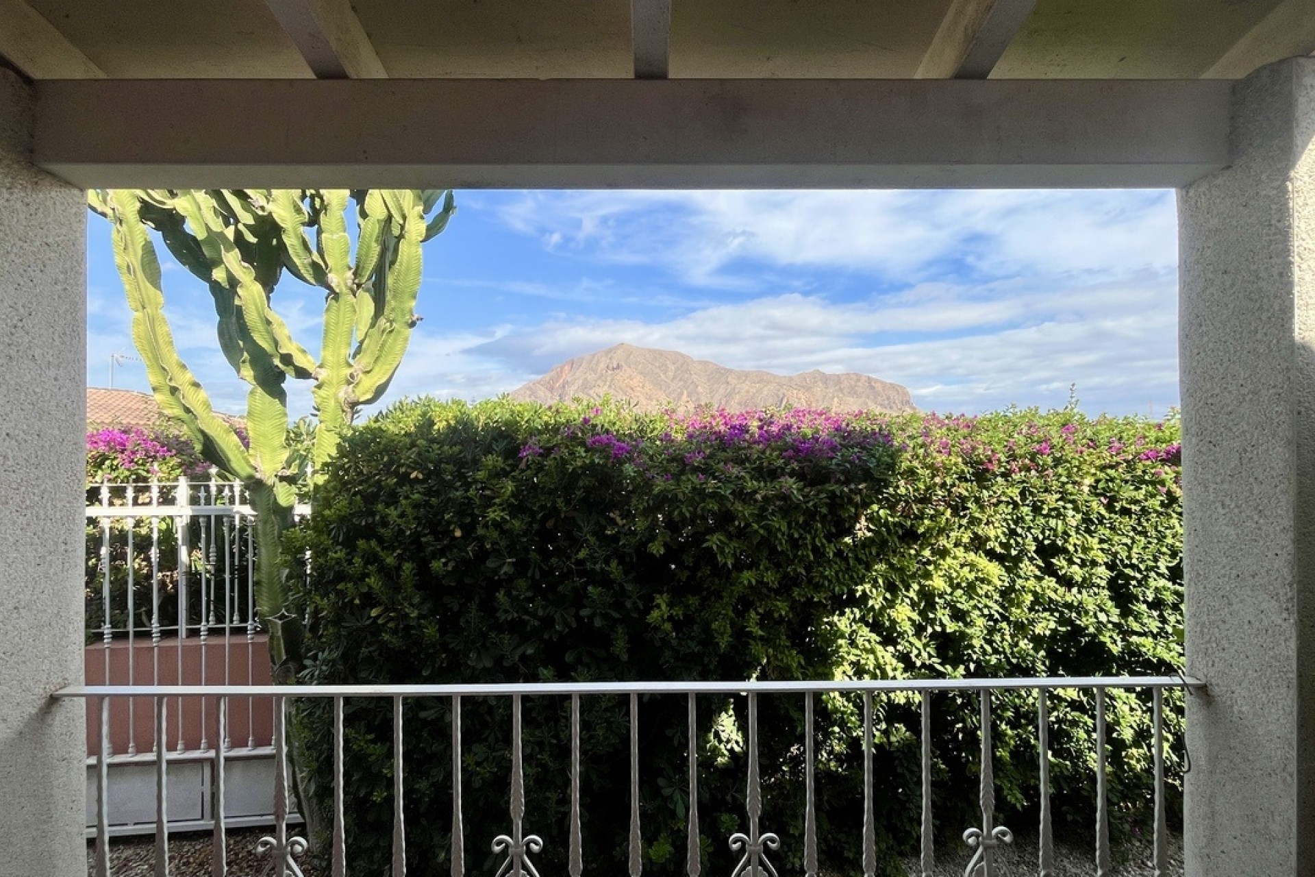 Resale - Freistehende Villa -
Orihuela