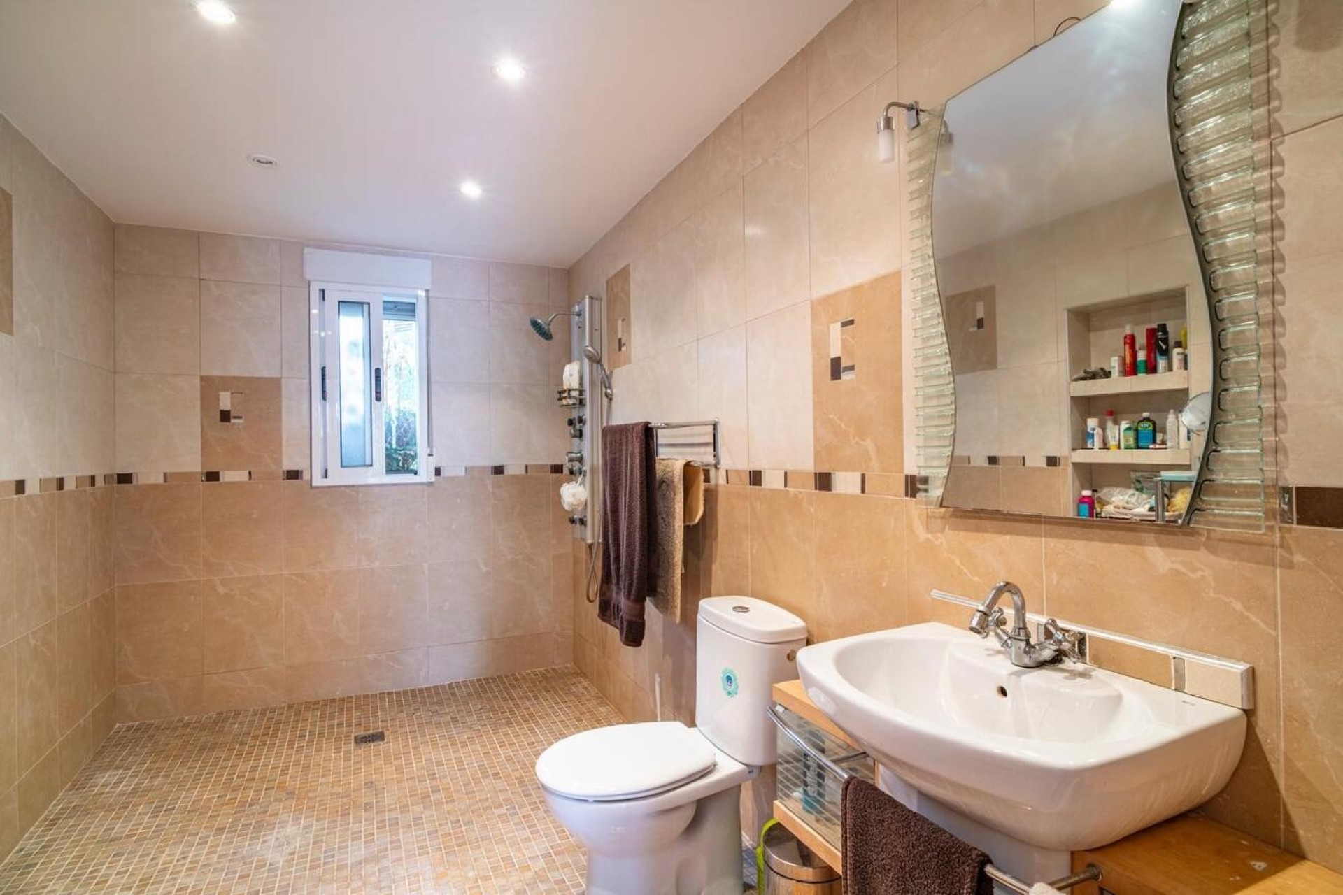 Resale - Freistehende Villa -
Orihuela