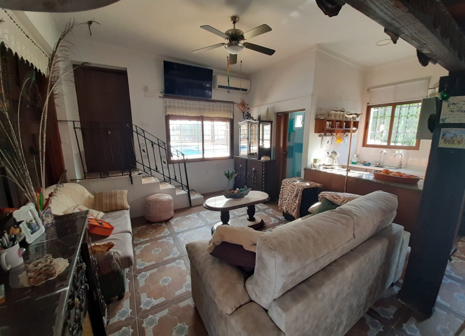 Resale - Freistehende Villa -
Orihuela