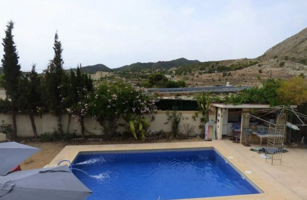 Resale - Freistehende Villa -
Orxeta - Costa Blanca