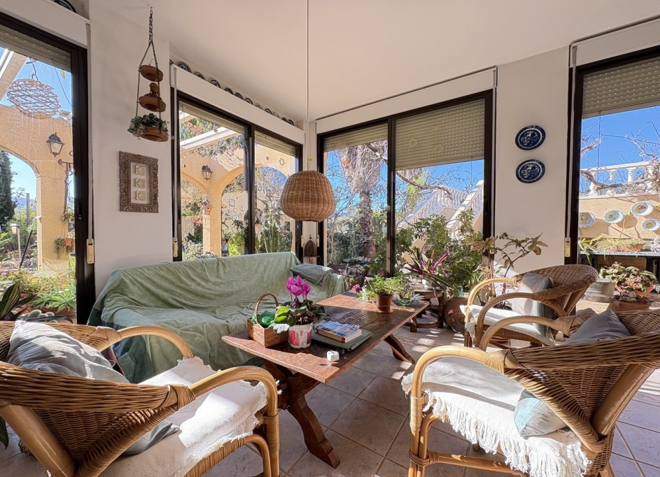 Resale - Freistehende Villa -
Perin