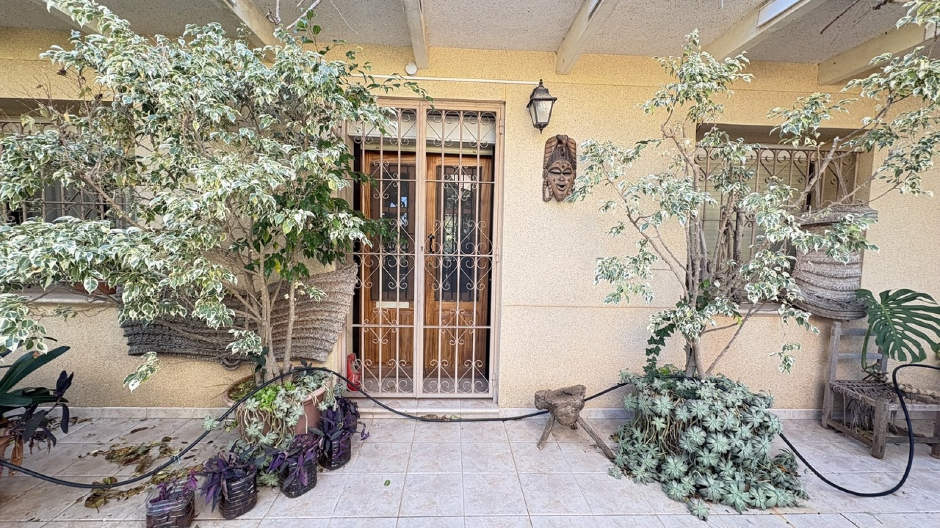 Resale - Freistehende Villa -
Perin