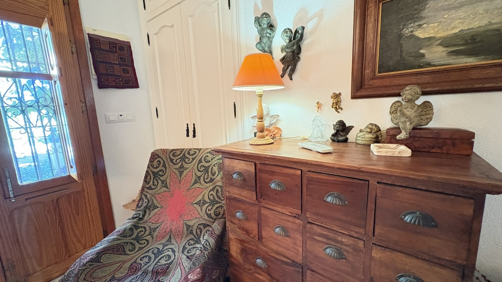 Resale - Freistehende Villa -
Perin