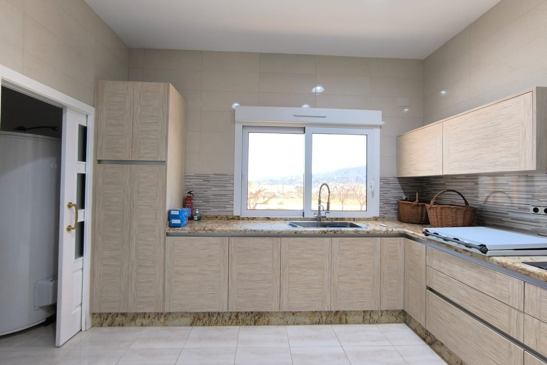 Resale - Freistehende Villa -
Pinoso - Inland