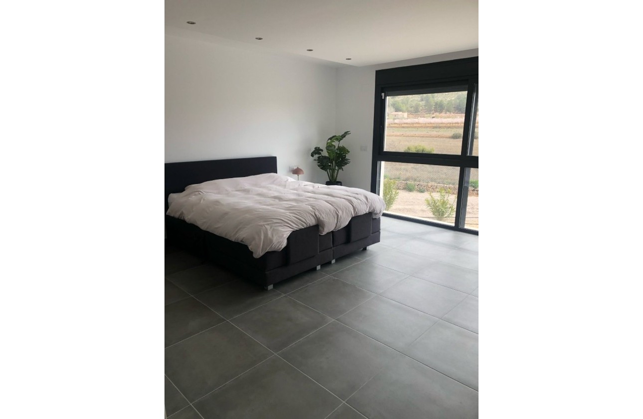 Resale - Freistehende Villa -
Pinoso - Inland