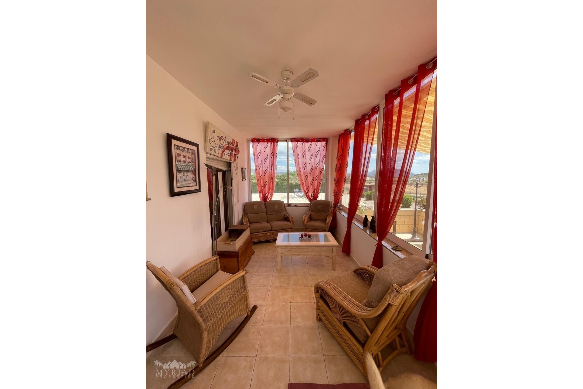Resale - Freistehende Villa -
Pinoso - Pinoso Alicante