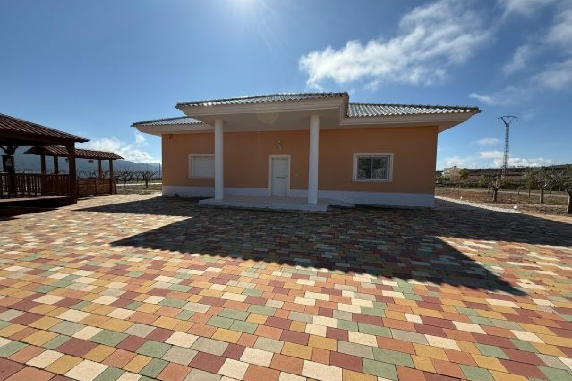 Resale - Freistehende Villa -
Pinoso