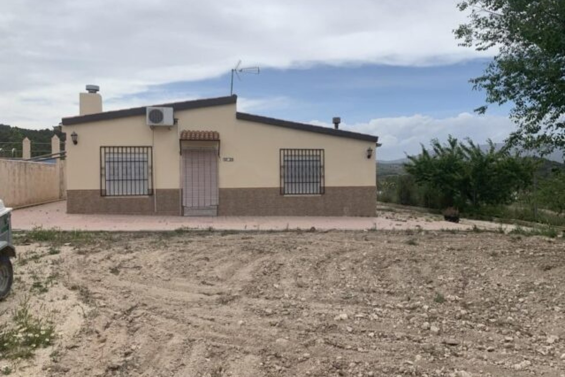 Resale - Freistehende Villa -
Pinoso