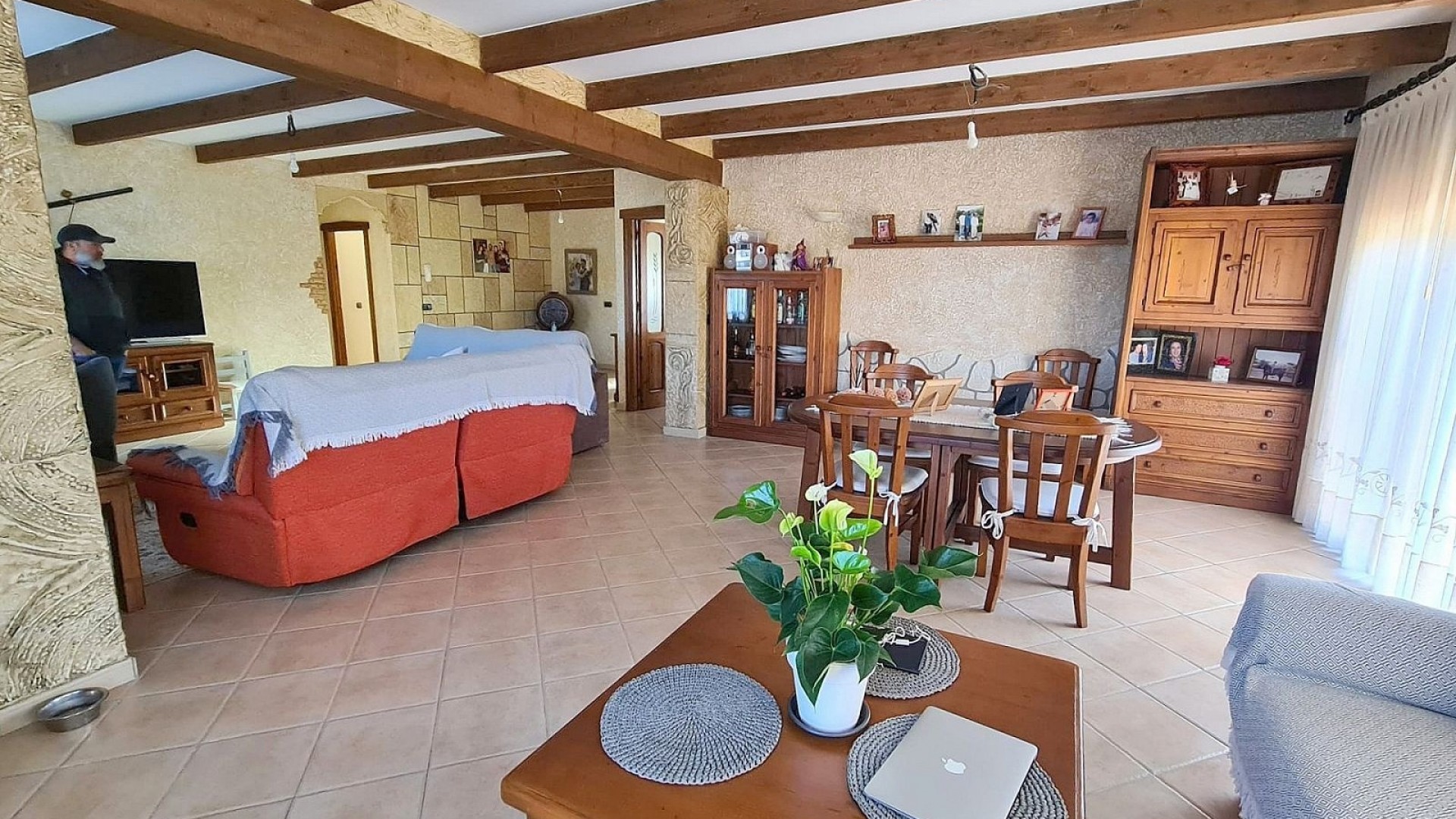 Resale - Freistehende Villa -
Pinoso