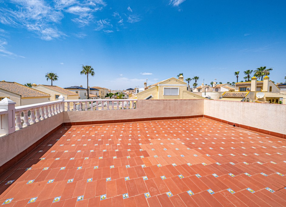 Resale - Freistehende Villa -
Playa Flamenca - Montilla