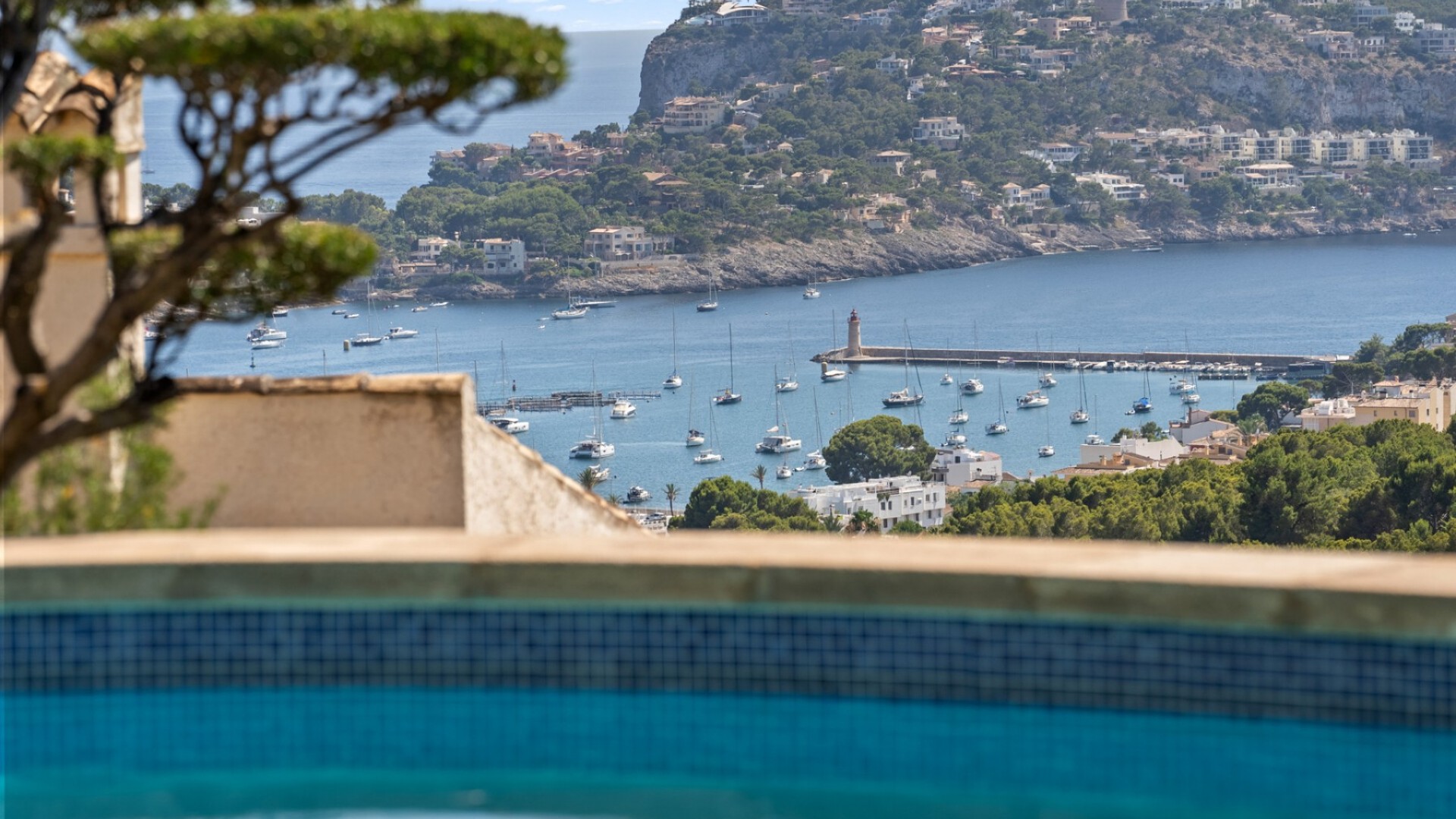 Resale - Freistehende Villa -
Port d'Andratx - Andratx