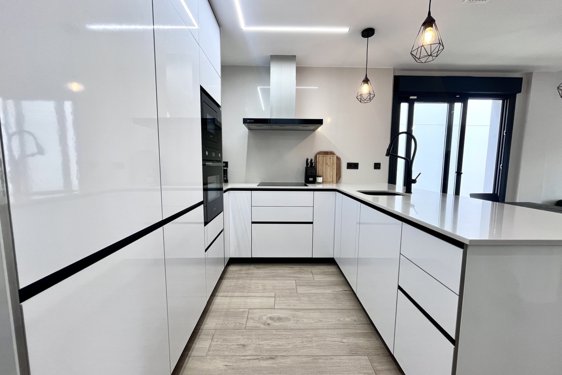 Resale - Freistehende Villa -
Punta Prima - Costa Blanca