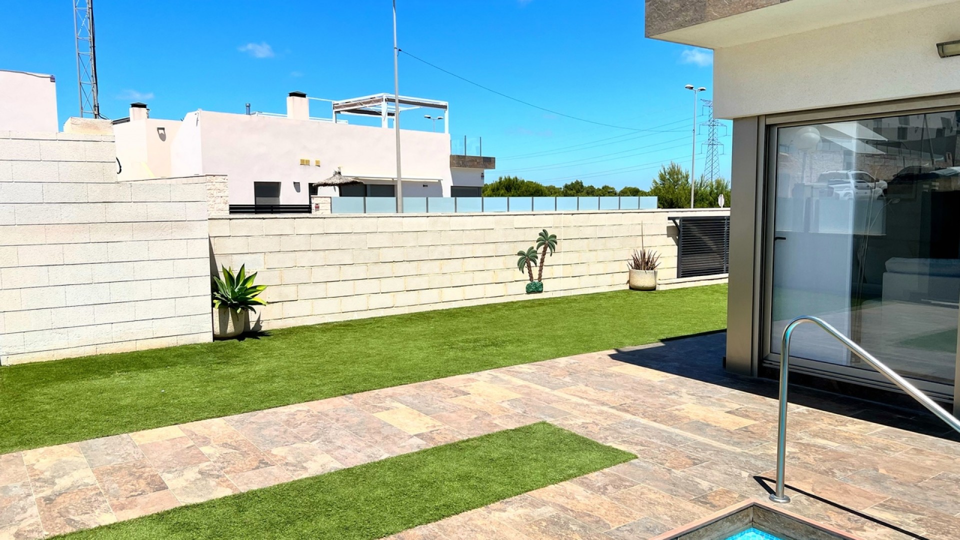 Resale - Freistehende Villa -
Punta Prima