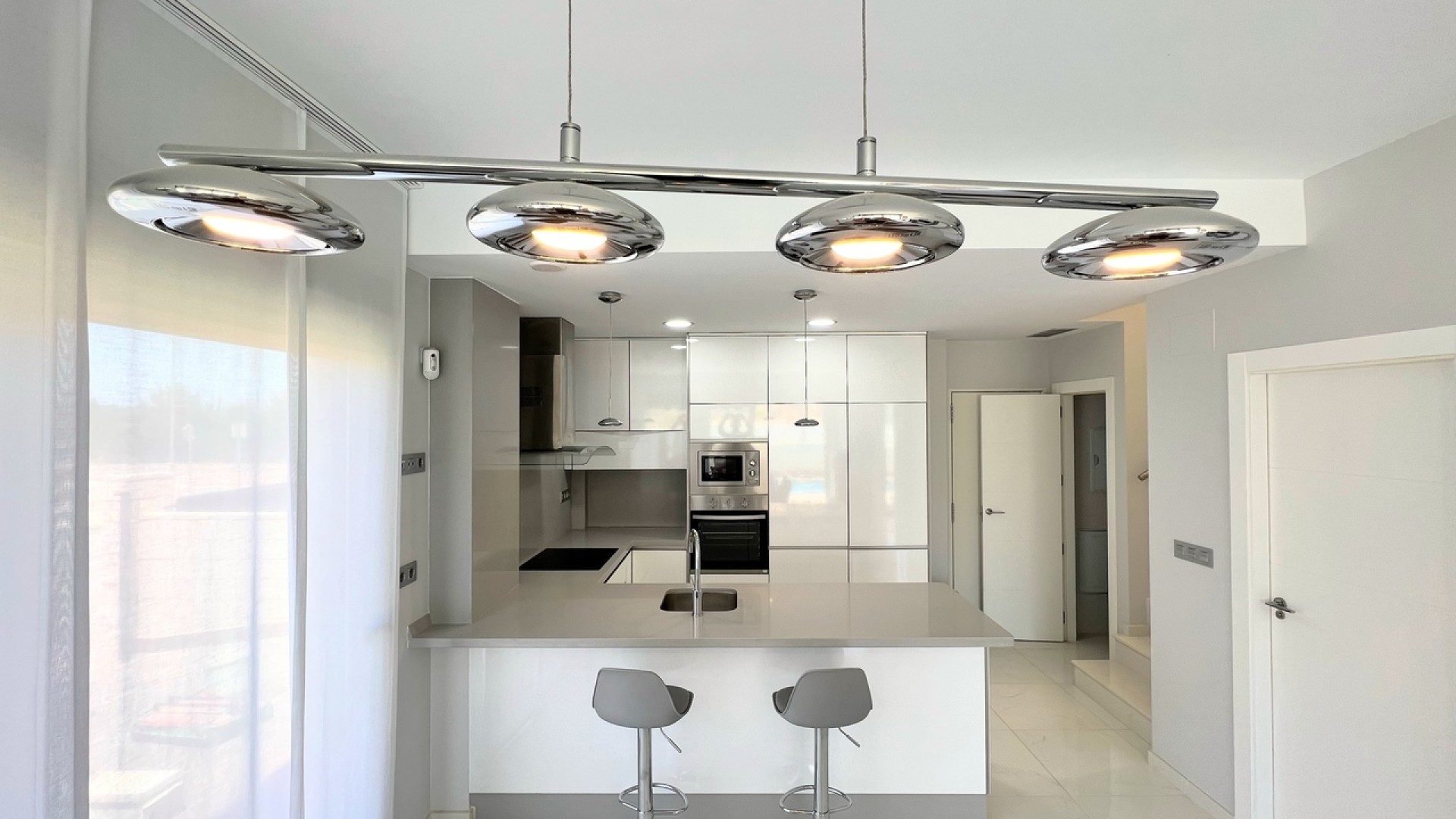 Resale - Freistehende Villa -
Punta Prima