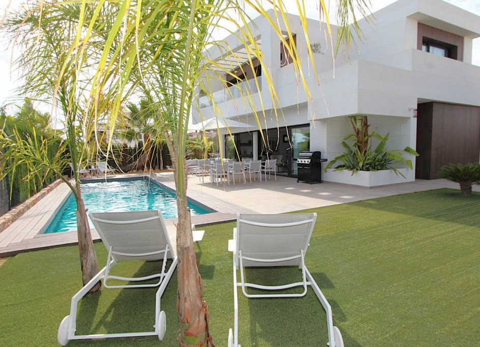 Resale - Freistehende Villa -
Rojales - Cuidad Quesada