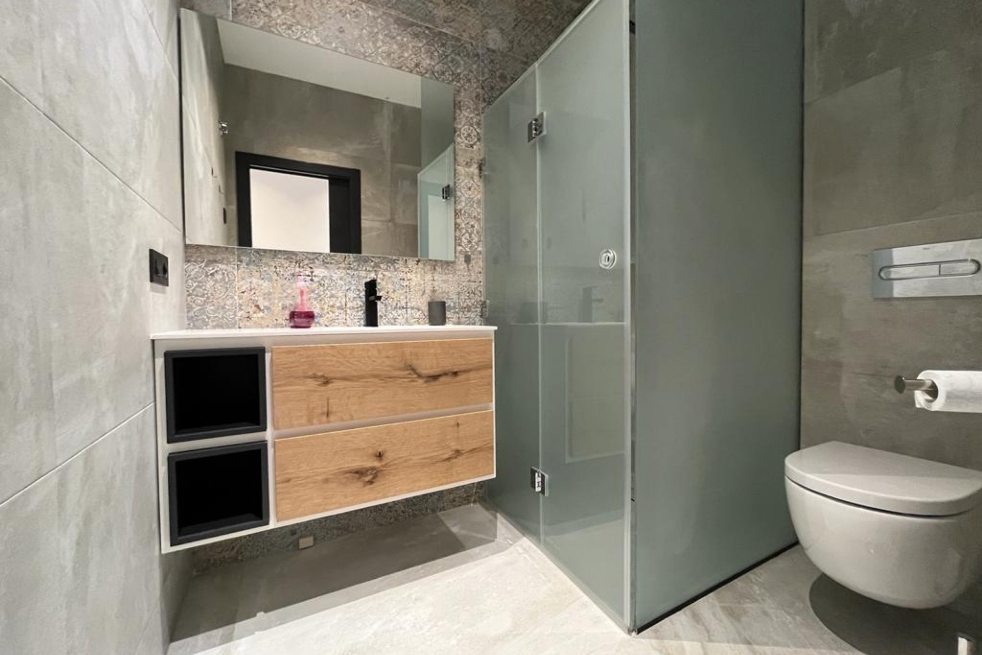 Resale - Freistehende Villa -
Rojales - Inland