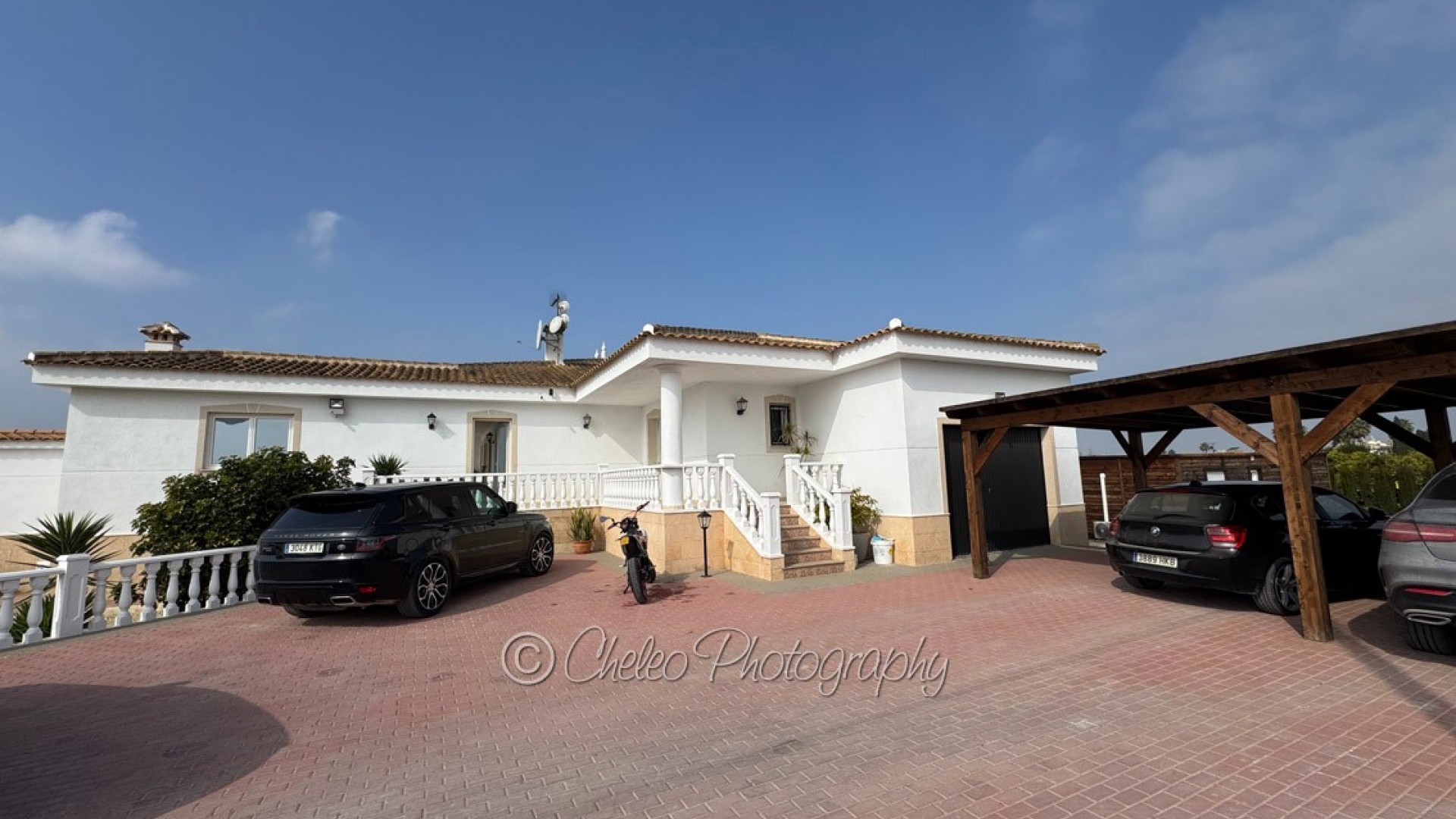 Resale - Freistehende Villa -
Rojales