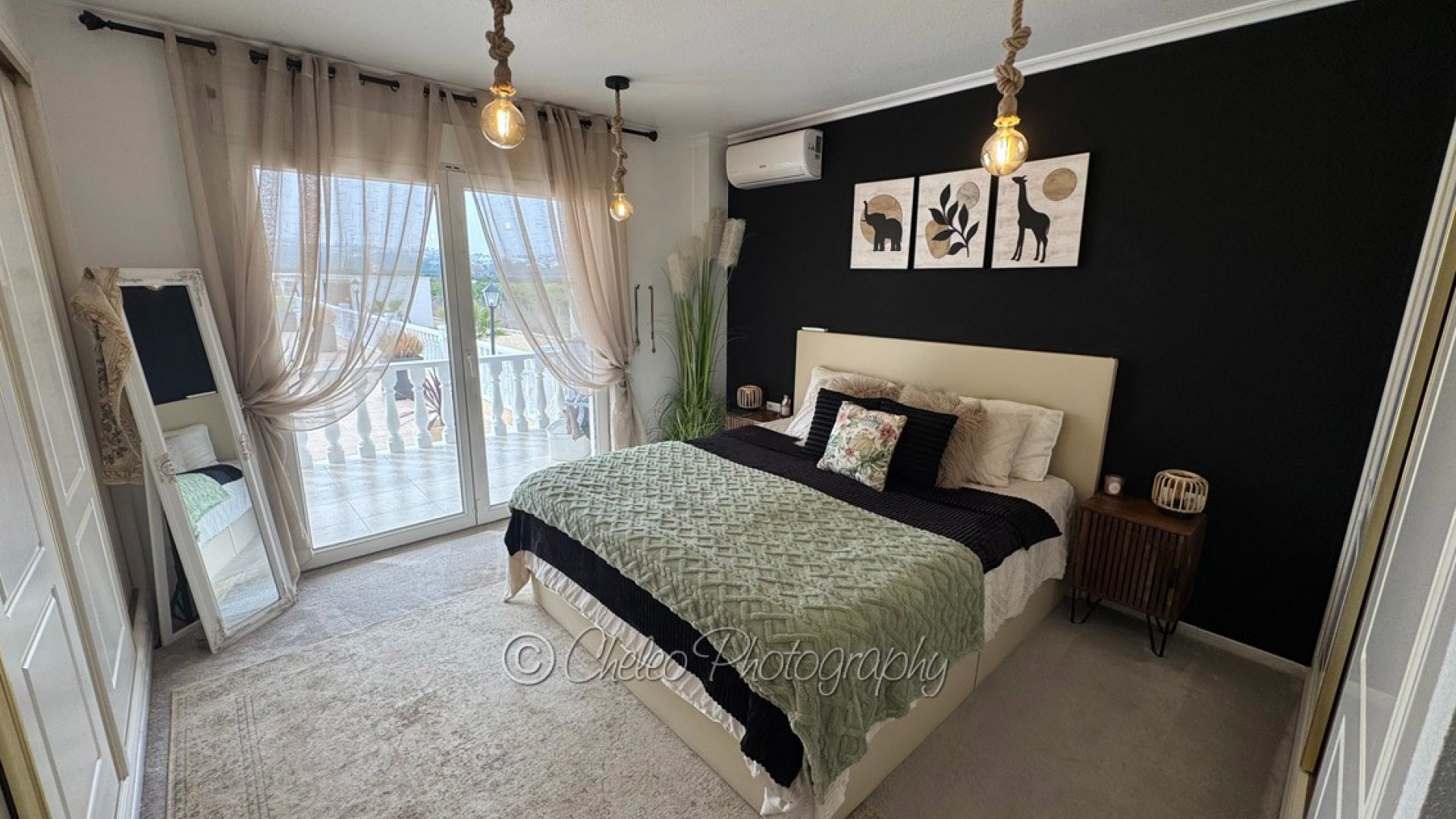 Resale - Freistehende Villa -
Rojales