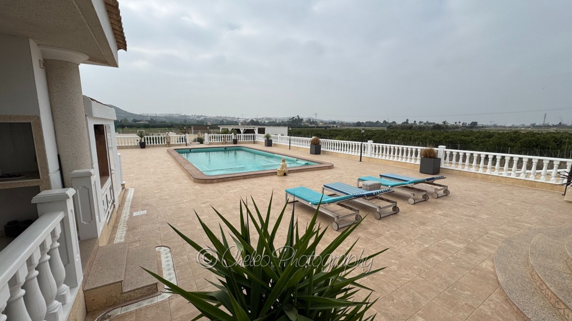 Resale - Freistehende Villa -
Rojales