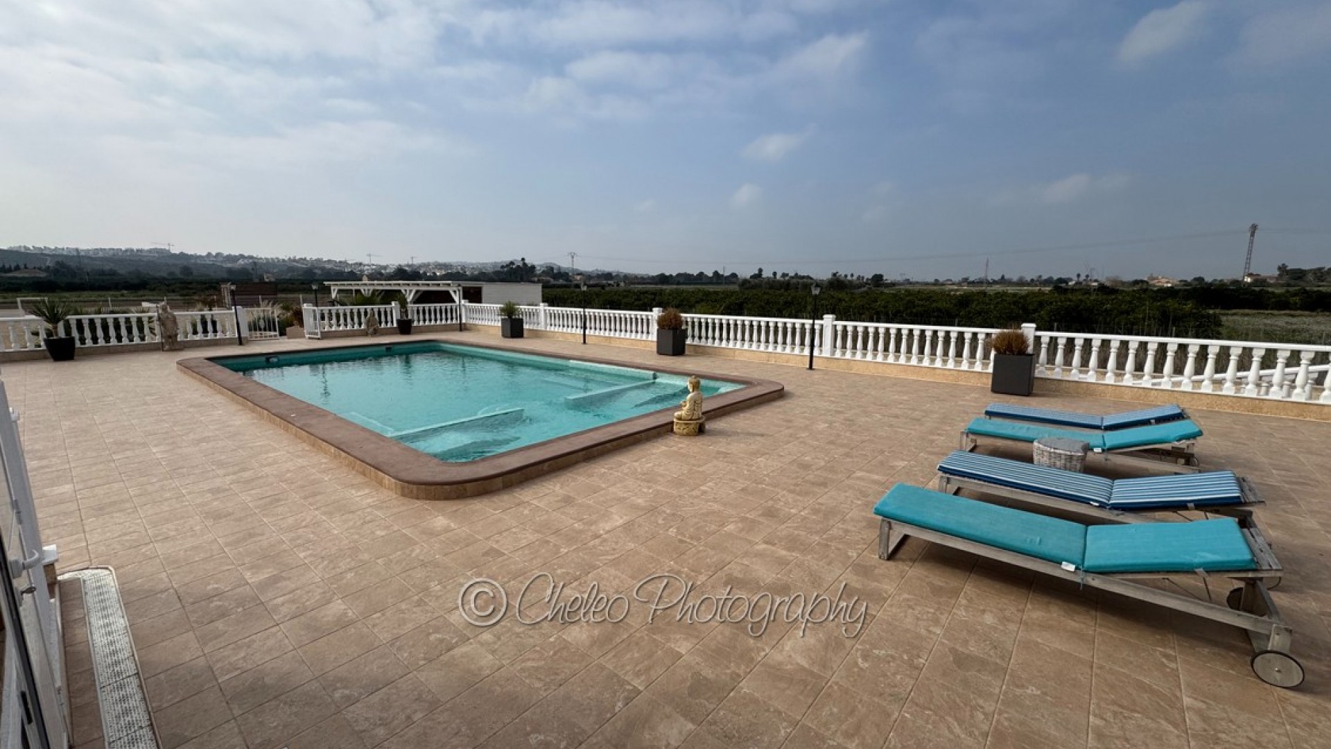 Resale - Freistehende Villa -
Rojales