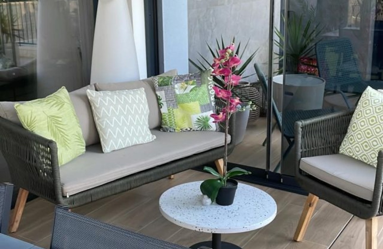 Resale - Freistehende Villa -
Rojales