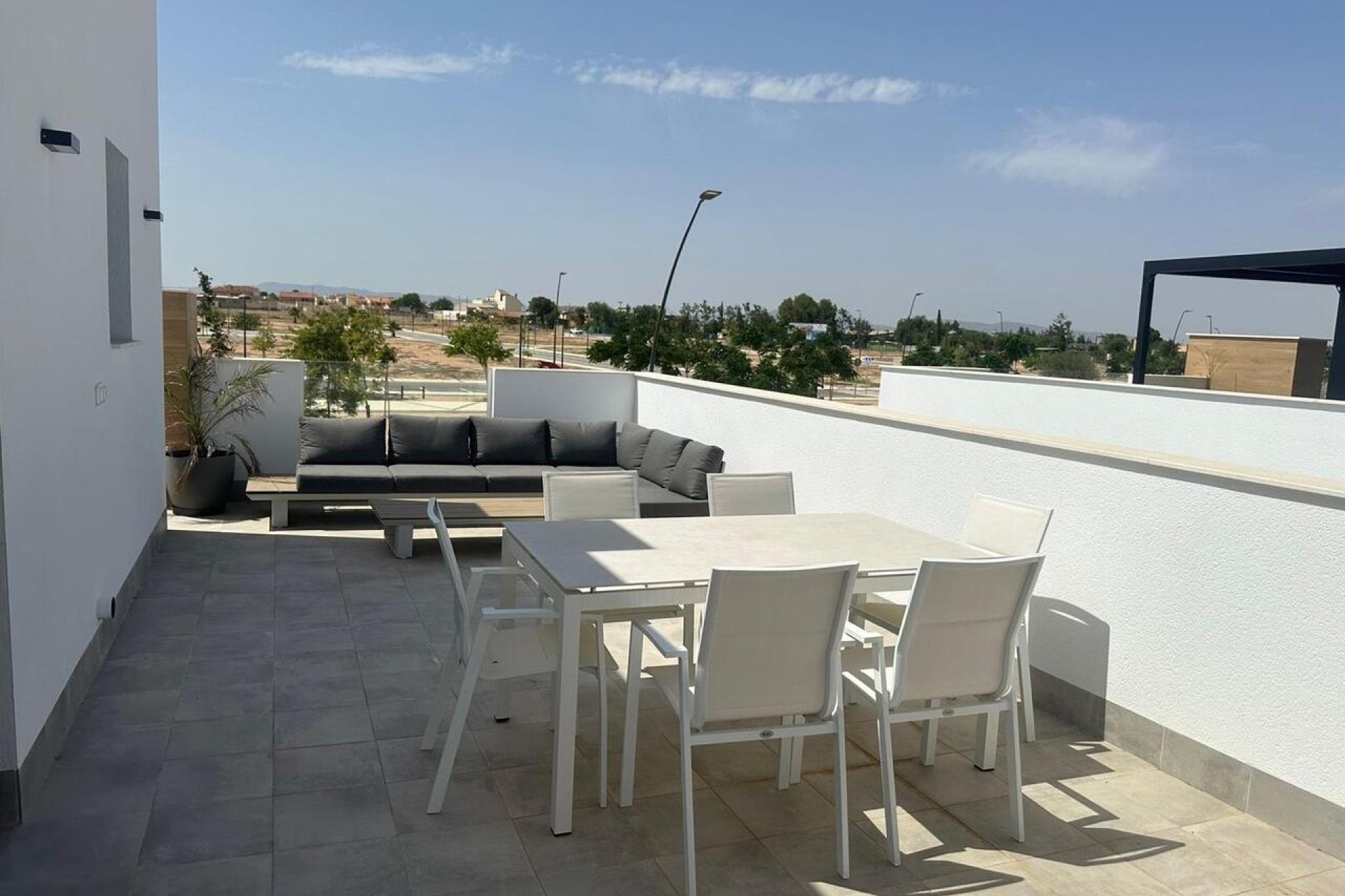 Resale - Freistehende Villa -
Roldan - Inland