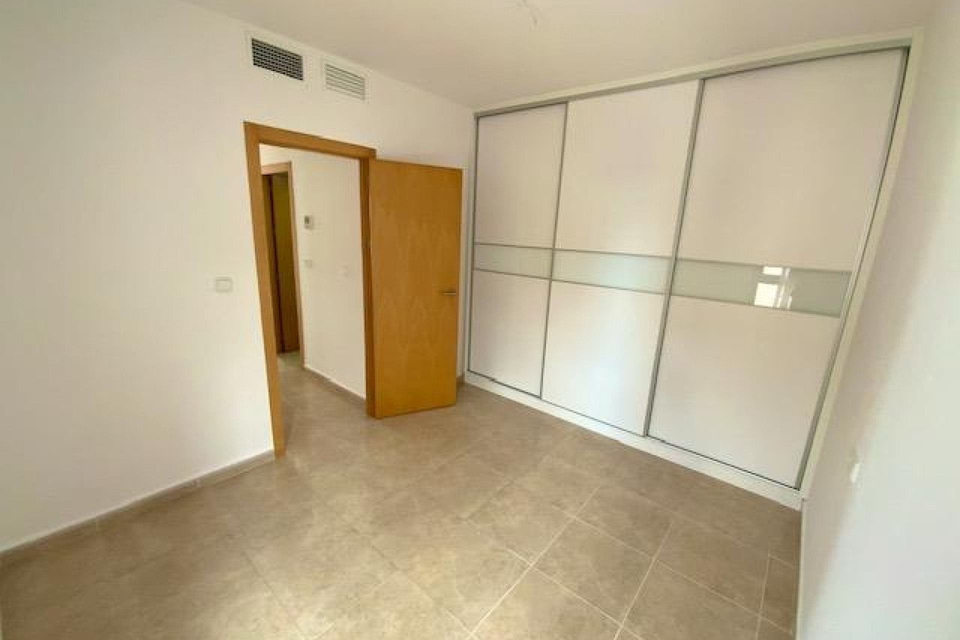 Resale - Freistehende Villa -
Roldan - Inland