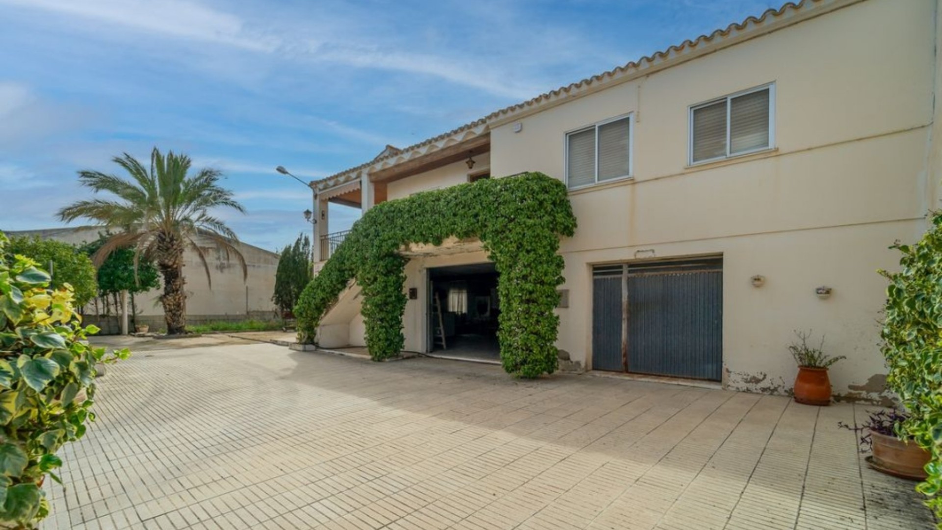 Resale - Freistehende Villa -
Salinas