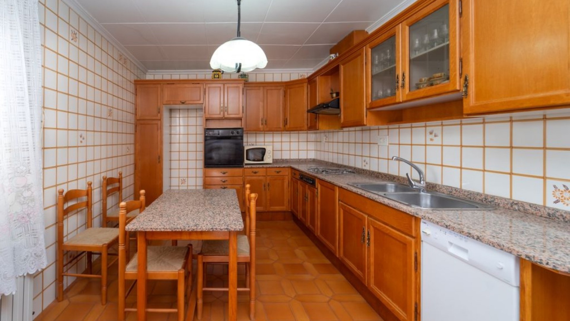 Resale - Freistehende Villa -
Salinas