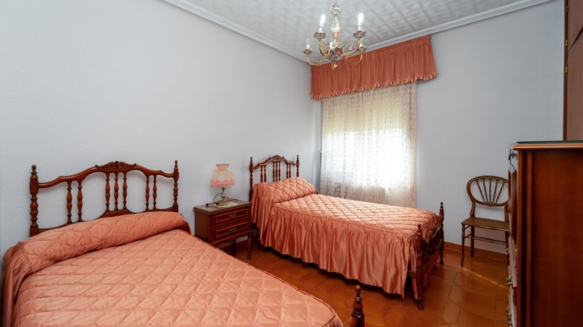 Resale - Freistehende Villa -
Salinas