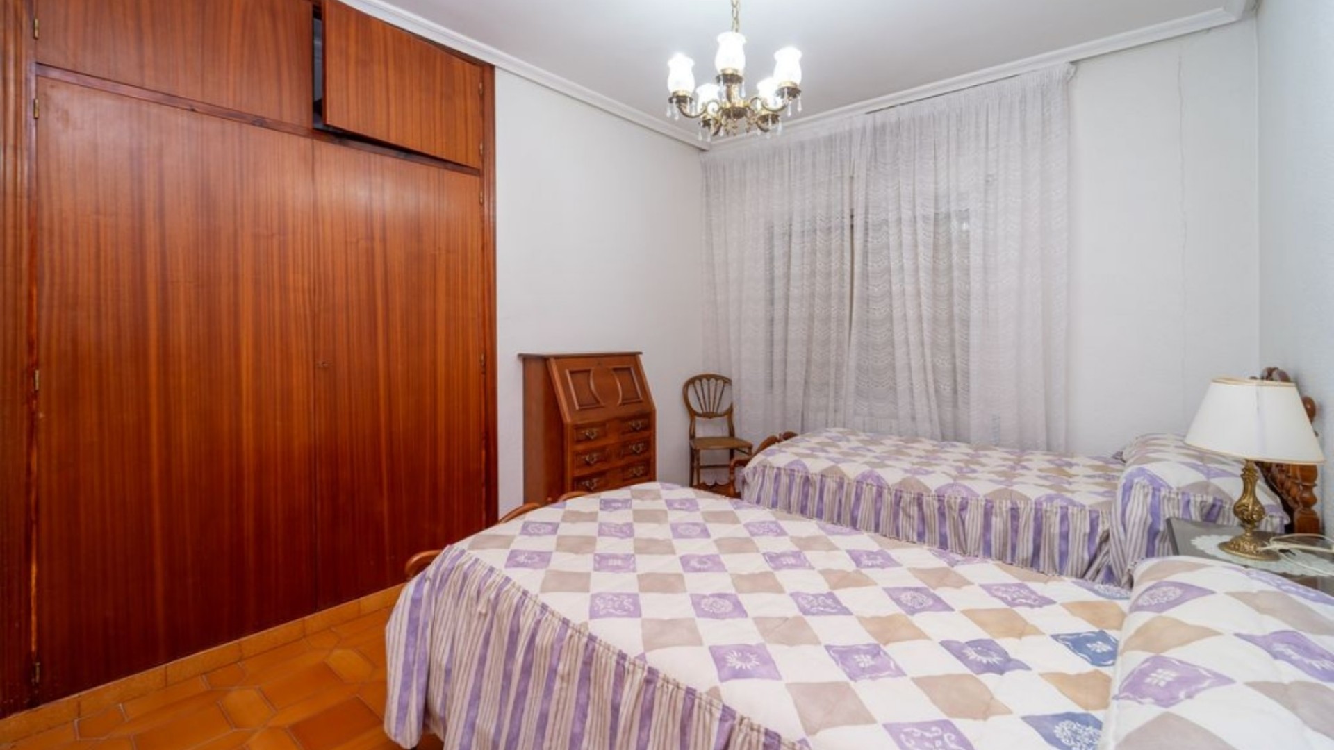 Resale - Freistehende Villa -
Salinas