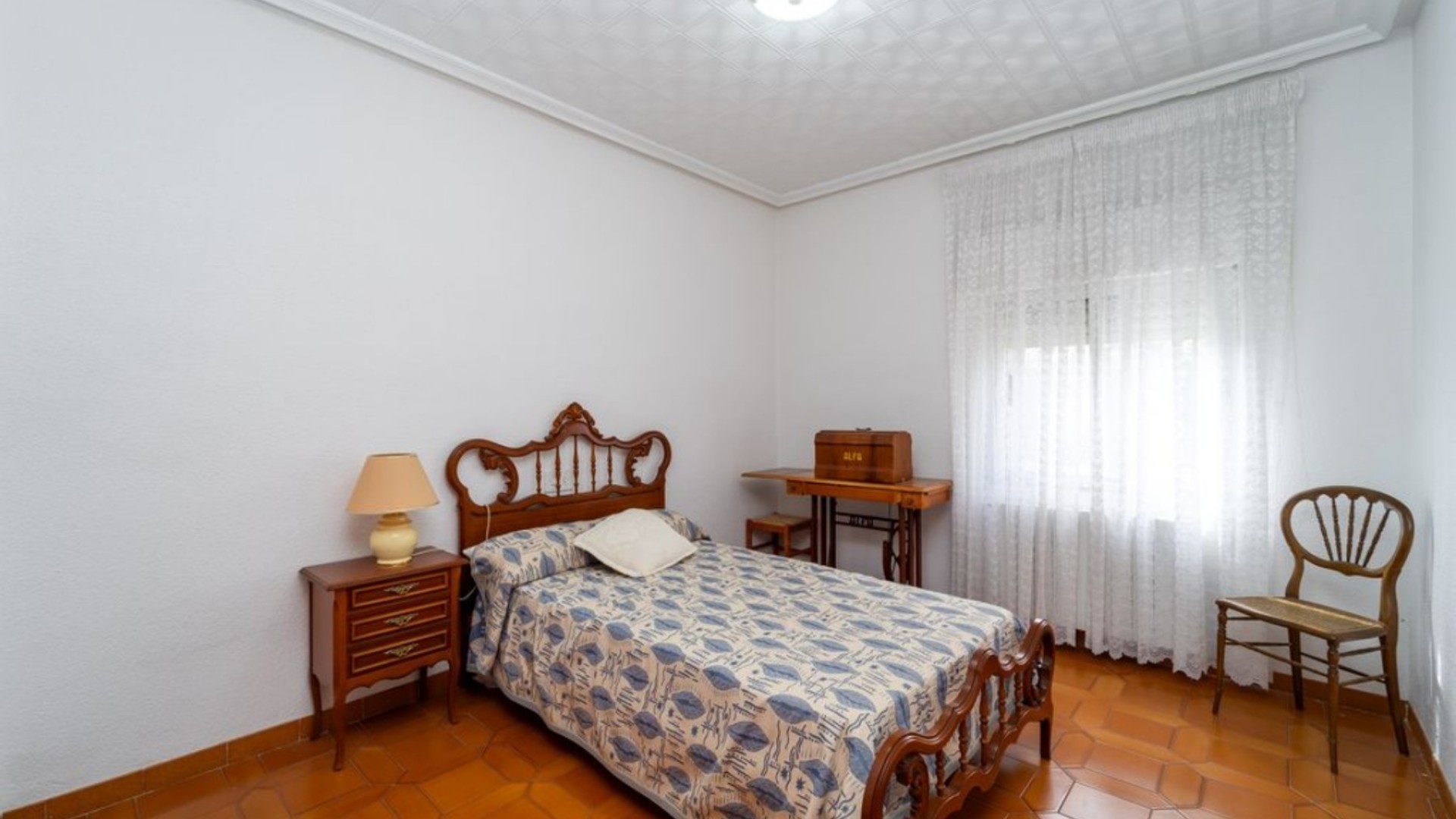 Resale - Freistehende Villa -
Salinas