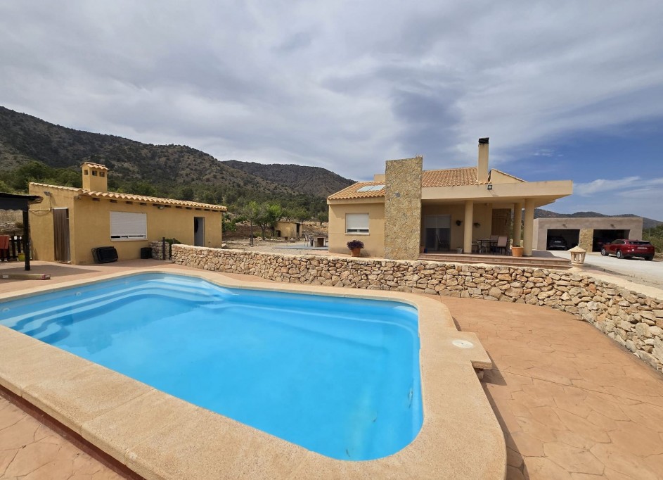 Resale - Freistehende Villa -
Salinas