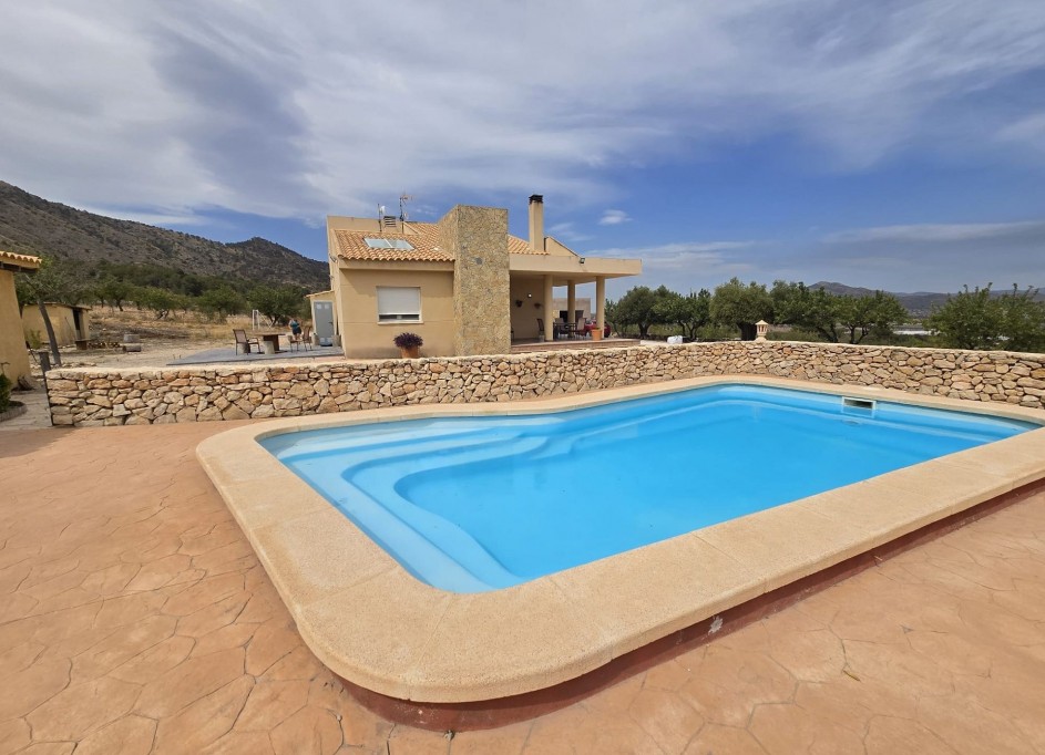 Resale - Freistehende Villa -
Salinas