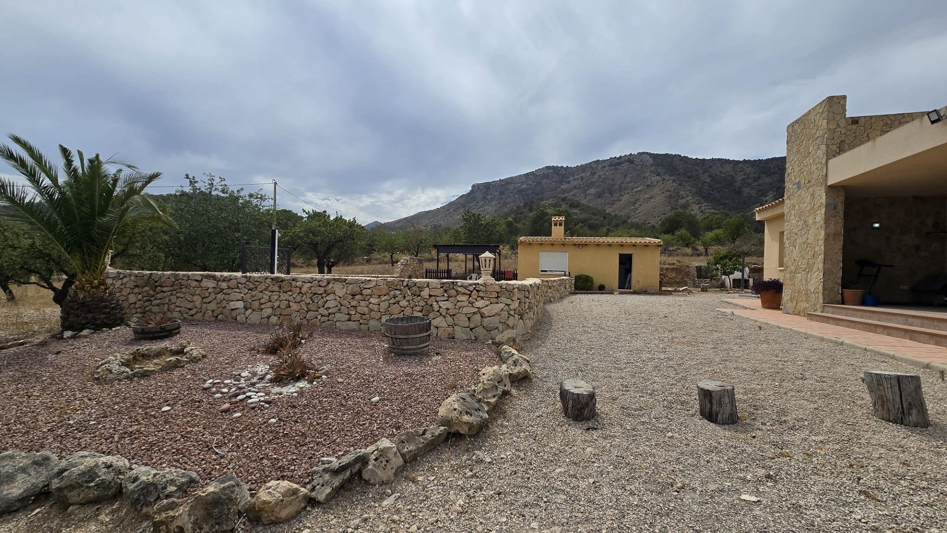 Resale - Freistehende Villa -
Salinas