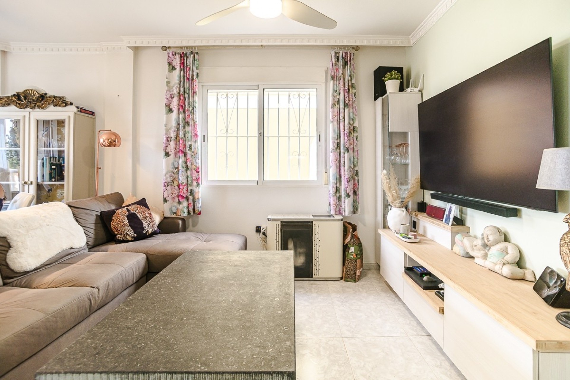 Resale - Freistehende Villa -
San Fulgencio - urb.la marina