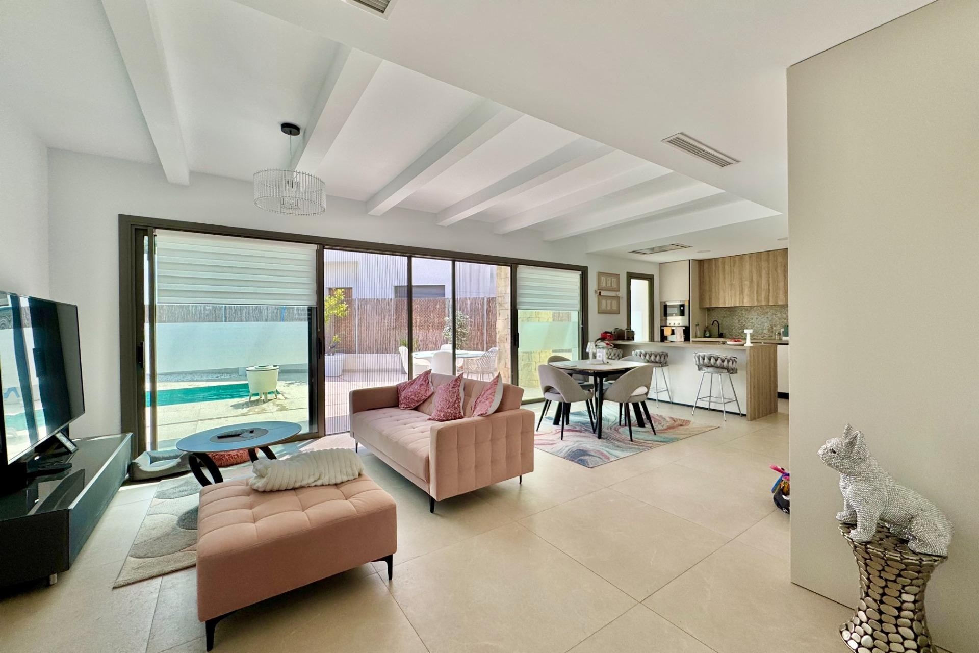 Resale - Freistehende Villa -
San Miguel de Salinas - Blue Lagoon - Galán