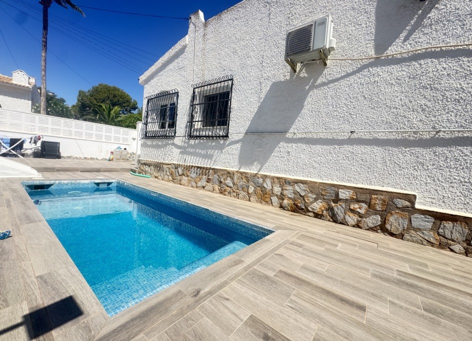 Resale - Freistehende Villa -
San Miguel de Salinas - Blue Lagoon