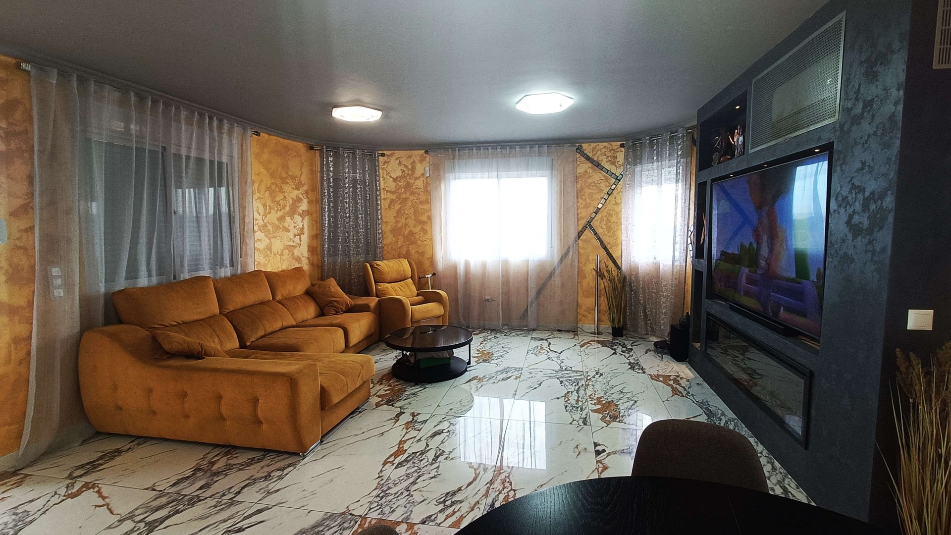 Resale - Freistehende Villa -
San Miguel de Salinas - Comunidad de las Comunicaciones